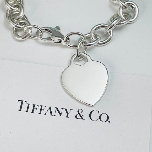 Size Medium Tiffany & Co Classic Blank Heart Tag Charm Bracelet in Silver - Picture 4 of 6